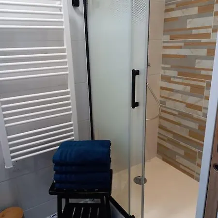 Casa de Férias Maison 100m De La Les Pieds Dans L'eau