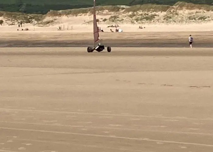 Maison 100m De La Les Pieds Dans L'eau Nyaraló Surtainville