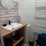 Prázdninový dům Maison 100m De La Les Pieds Dans L'eau *