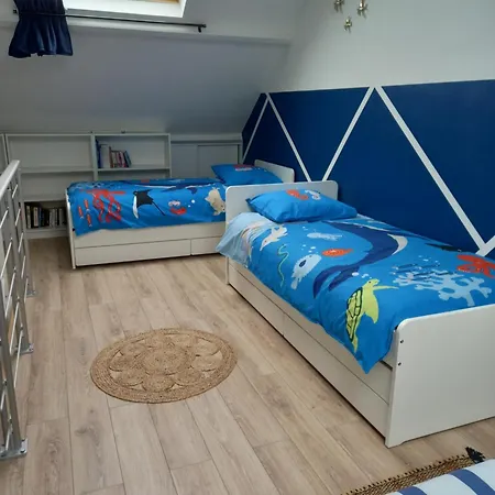 Maison 100m De La Les Pieds Dans L'eau Surtainville