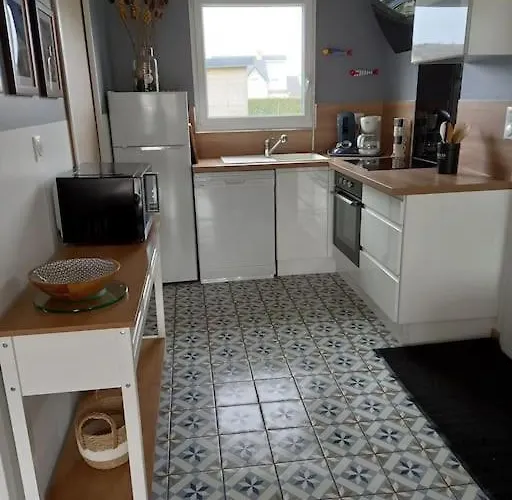 Maison 100m De La Les Pieds Dans L'eau Holiday home Surtainville