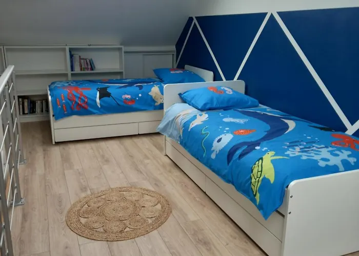 Maison 100m De La Les Pieds Dans L'eau Surtainville